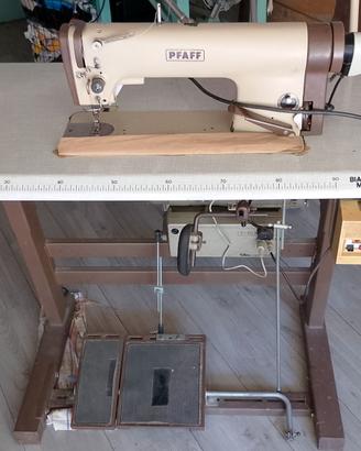 macchina da cucire industriale  Pfaff rasafilo
