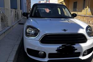 Mini  countryman one 1.5 102cv bianca tetto nero