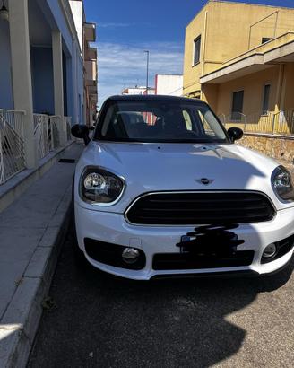 Mini  countryman one 1.5 102cv bianca tetto nero