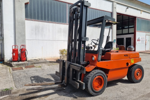 Carrello elevatore diesel Linde H 70 - 70 q.li