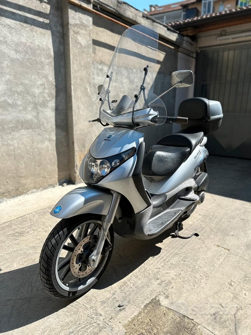 Piaggio Beverly 250 - 2006 - 2° propr. - perfetto - Moto e Scooter In  vendita a Torino