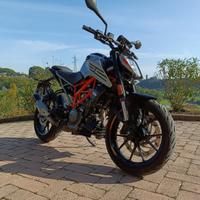 KTM duke 125 2021