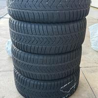 Gomme pirelli invernali