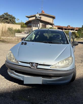 Peugeot 206 1.1 Benzina (3 porte) - Anno 2004