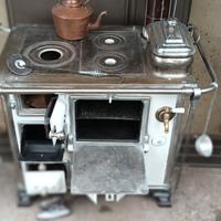 Stufa cucina d 'epoca funzionante a legna marca