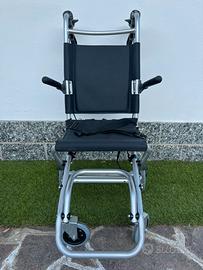 Sedia a rotelle pieghevole in alluminio