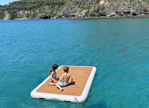 Piattaforma gonfiabile galleggiante