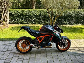 KTM SUPERDUKE 1390 R