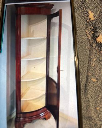 Vetrina ad angolo in legno massello semi nuova