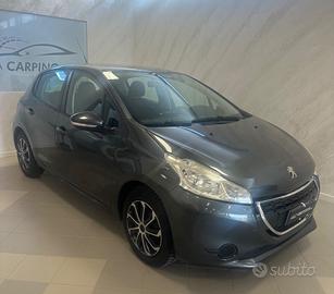 Peugeot 208 1.4 HDi 68 CV 5 porte Allure