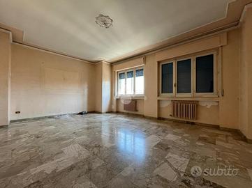 4 LOCALI A SANTERAMO IN COLLE