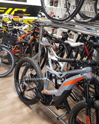 Riparazioni/manutenzione bici
