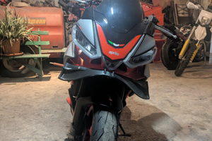 Aprilia Tuono 660