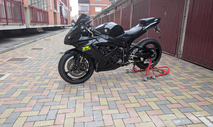 Suzuki GSXR 750 GSX-R
