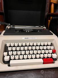 Macchina da scrivere - Olivetti Lettera 52