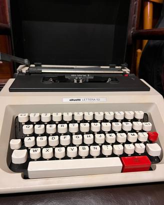 Macchina da scrivere - Olivetti Lettera 52