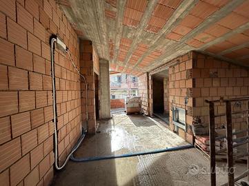 2 LOCALI A SANT'ARPINO