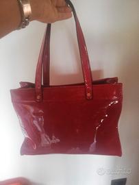 borsa in vernice rossa