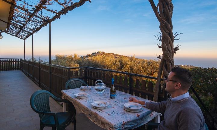 Appartamento vista mare entroterra Imperia