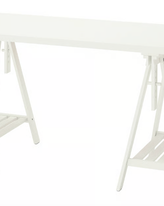 Scrivania IKEA LAGKAPTEN con sedia da ufficio