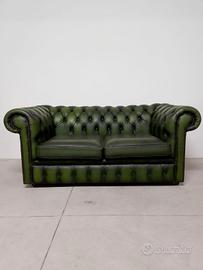 Divano due posti chesterfield club vintage verde 