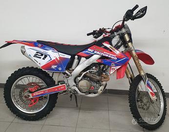 Honda CRE 250 enduro