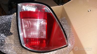 Ricambi auto anche a stock