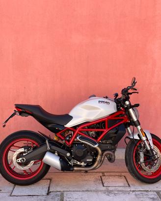DUCATI MONSTER 797 STAR WHITE SILK