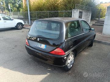 LANCIA YPSILLON