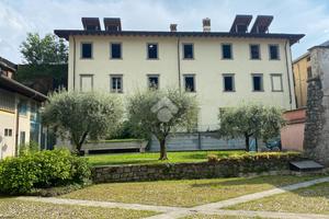 CASA INDIPENDENTE A SALE MARASINO