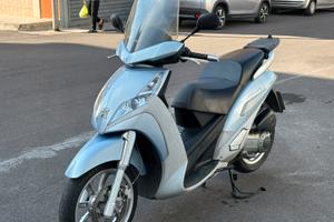 Peugeot geopolis 250