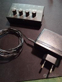 Amplificatore cuffie Berhinger HA400