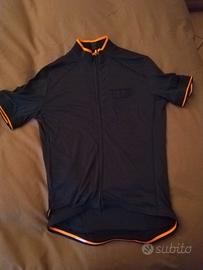 Maglietta estiva in lana merinos per ciclismo.