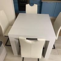 Tavolo consolle allungabile + 4 sedie