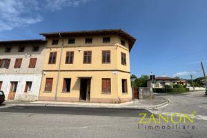 Casa accostata - Gorizia