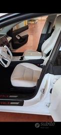 Tesla model 3 Performance  4WD long range