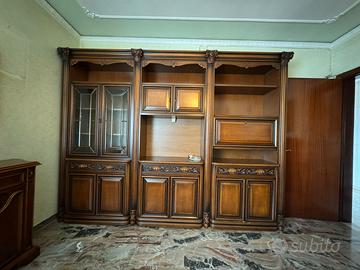 Mobile soggiorno in legno massello stile classico