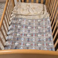 Lettino con  materasso 