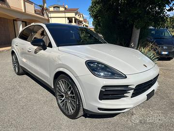 Porsche Cayenne coupè 3.0 benz IVA ESPOSTA