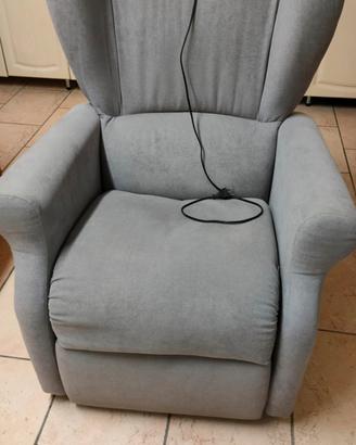 poltrona multifunzione con mobiletto porta tv