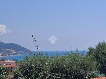 CASA SEMINDIPENDENTE A DIANO MARINA