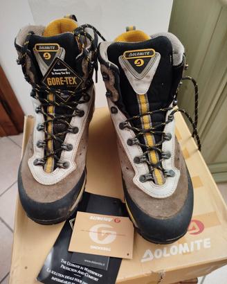 scarpone da trekking Dolomite