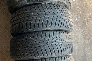 Gomme 205/55/16