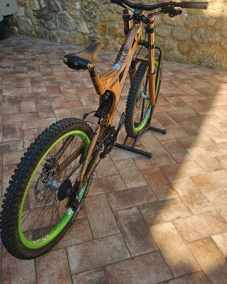 mondraker kaiser da downhill