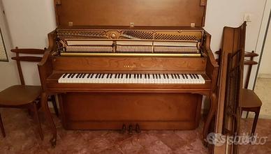 Pianoforte Yamaha a parete