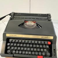 Macchina da scrivere Singer
