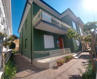 TRILOCALE 1° piano Bellaria a 100 mt mare