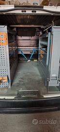 Scaffalature per furgoni.