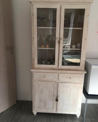 Credenza stile chabby