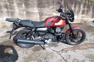 Moto Guzzi V7 IV - 2021